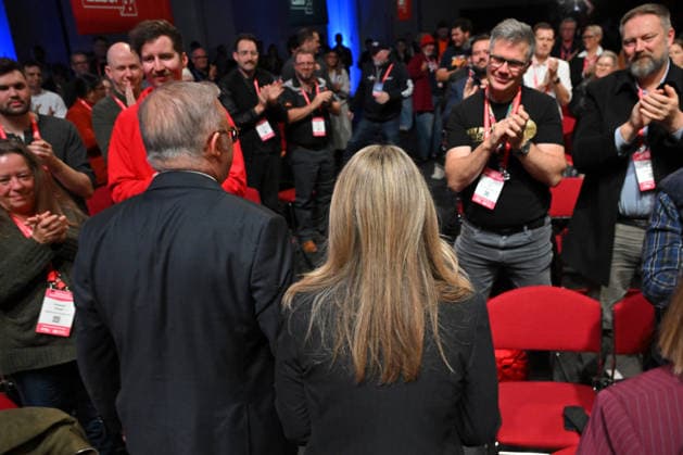 ALP NATIONAL CONFERENCE, Prime Minister Anthony Albanese leaves with wife Jodie Haydon after making his closing remarks for the 50th Australian Labor Party (ALP) national convention at the Adelaide Convention Centre, in Adelaide, Saturday, July 25, 2026. ( ADELAIDE SOUTH AUSTRALIA AUSTRALIA  Copyright: xMICKxTSIKASx 20260725162656581286