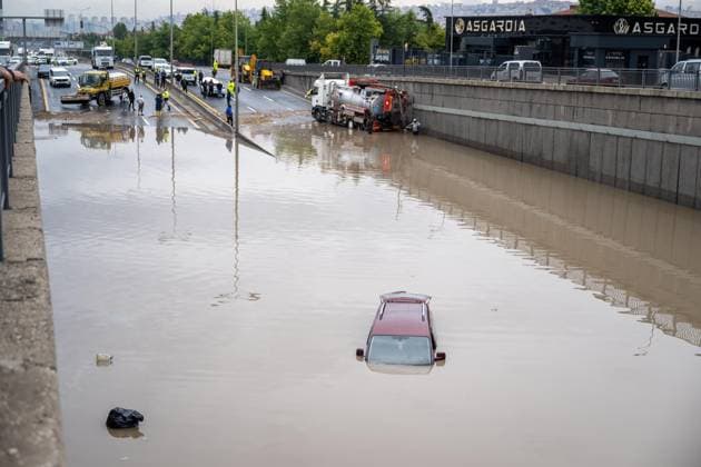 Heavy rainfall causes flooding, road collapse in Ankara ANKARA, TURKIYE – JULY 25: A vehicle is seen submerged in floodwaters after heavy rainfall triggered flooding in Ankara, Turkiye, on July 25, 2026. Intense morning downpours inundated several streets and underpasses across the capital, leaving vehicles stranded and disrupting traffic. Muhammed Abdullah Kurtar Anadolu Ankara Turkey. Editorial use only. Please get in touch for any other usage.  Copyright: x2026xAnadoluxMuhammedxAbdullahxKurtarx