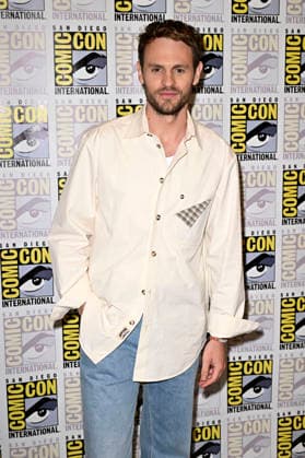 Charlie Vickers beim Photocall zur 3. Sfaffel der Amazon Prime Video Serie The Lord Of The Rings: The Rings Of Power Der Herr der Ringe: Die Ringe der Macht auf der San Diego Comic-Con International 2026 im Hilton Bayfront Hotel. San Diego, 24.07.2026 *** Charlie Vickers at the photocall for Season 3 of the Amazon Prime Video series *The Lord of the Rings: The Rings of Power* at San Diego Comic-Con International 2026 at the Hilton Bayfront Hotel in San Diego, July 24, 2026 Foto:xD.xStarbuckx xFuturexImagex rings_6705