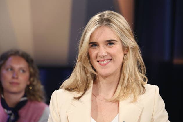 Katjana Gerz, Podcasterin und Moderatorin, zu Gast in der NDR Talk Show, Fototermin am 12.6.2026, Ausstrahlung der Sendung am 24.7.2026 im 3. Programm des NDR Fernsehen, Fernsehstudio Hamburg Lokstedt *** Katjana Gerz, podcaster and host, guest on the NDR Talk Show; photo op on June 12, 2026; the show will air on July 24, 2026, on NDR Television’s Channel 3; Hamburg Lokstedt TV studio