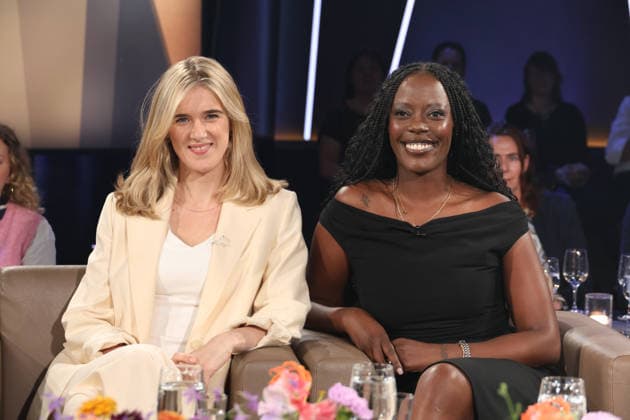 Katjana Gerz und Anna Dushime, Podcasterinnen und Moderatorinnen, zu Gast in der NDR Talk Show, Fototermin am 12.6.2026, Ausstrahlung der Sendung am 24.7.2026 im 3. Programm des NDR Fernsehen, Fernsehstudio Hamburg Lokstedt *** Katjana Gerz and Anna Dushime, podcasters and hosts, appeared as guests on the NDR Talk Show; photo op on June 12, 2026; the episode aired on July 24, 2026, on NDR Television’s Channel 3; Hamburg Lokstedt TV studio