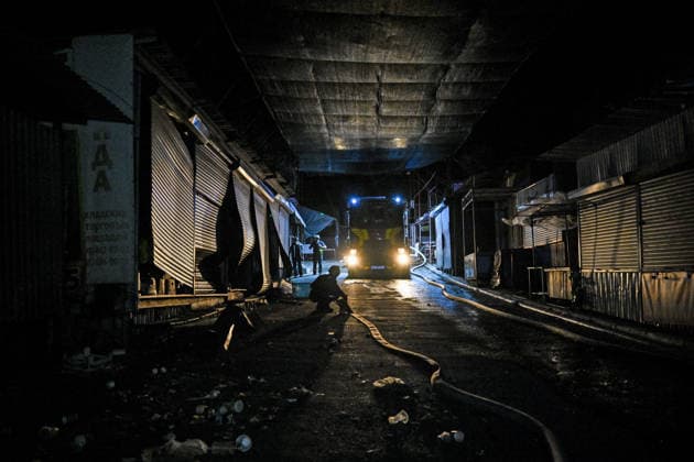 Rescuers respond to a fire at a shopping complex caused by a Russian attack in Zaporizhzhia, Ukraine, July 25, 2026. In the early hours of Saturday, July 25, Russian troops struck the southeastern Ukrainian city with drones, igniting a fire that spread through shops and trading pavilions over an area of about 900 square metres. A 63-year-old man was injured in the drone strike. (Photo by Dmytro Smolienko Ukrinform) Russian army attacks Zaporizhzhia with drones  Copyright: xDmytroxSmolienkox
