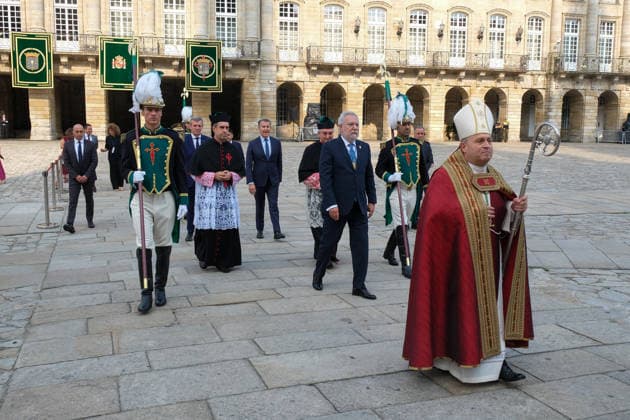 Offering to St. James the Apostle on Galicia Day The president of the Galician Parliament, Miguel Ángel Santalices, during the traditional offering to the Apostle on July 25, 2026, in Santiago de Compostela, A Coruna, Galicia, Spain. July 25, the feast day of St. James the Apostle, is also Galicia’s National Day (Día da Patria Galega) and the highlight of the Feast of the Apostle in Santiago de Compostela. Every year, one of the central events is the Offering to St. James the Apostle, a religious and civic ceremony that brings together officials, the faithful, and pilgrims, and symbolizes the plea for protection and shelter for Galicia and for Spain. JULY 25, 2026, Santiago de Compostela, A Coruna, Santiago de Compostela, A Coruna, Spain  Copyright: xCÃ sarxArxinax 7686881