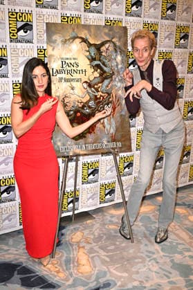 Ivana Baquero und Doug Jones beim Photocall zum Kinofilm Pan s Labryrinth (20th Anniversary) auf der San Diego Comic-Con International 2026 im Hilton Bayfront Hotel. San Diego, 24.07.2026 *** Ivana Baquero and Doug Jones at the photo call for the 20th-anniversary celebration of the movie *Pan s Labyrinth* at San Diego Comic-Con International 2026 at the Hilton Bayfront Hotel in San Diego, July 24, 2026 Foto:xD.xStarbuckx xFuturexImagex labyrinth_7221