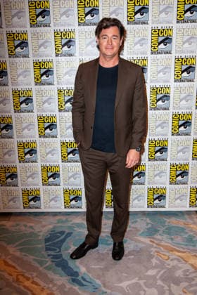 SAN DIEGO, CA - July 24rd: Benjamin Walker at the Lord of the Rings: The Rings of Power press room during San Diego Comic Con on July 24th. Copyright: xTonyxFortex