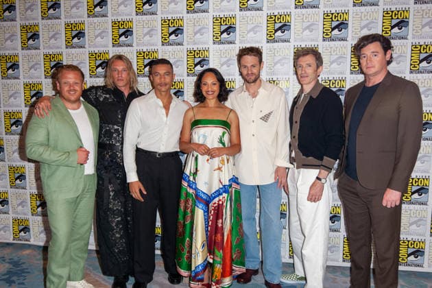 SAN DIEGO, CA - July 24rd: Owain Arthur, Jamie Campbell Bower, Ismael Cruz Cordova, Cynthia Addai-Robinson, Charlie Vickers,Daniel Weyman, Benjamin Walker at the Lord of the Rings: The Rings of Power press room during San Diego Comic Con on July 24th. Copyright: xTonyxFortex