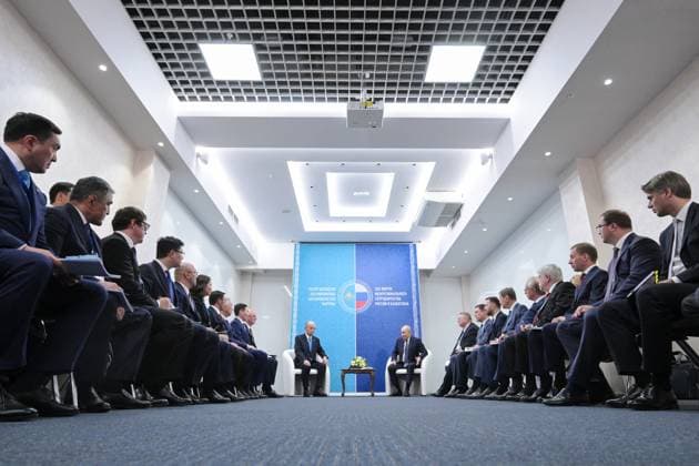 Russia Putin Siberian Federal District 9211617 25.07.2026 Kazakh President Kassym-Jomart Tokayev and Russian President Vladimir Putin attend a meeting on the sidelines of the 22nd Russia-Kazakhstan Interregional Cooperation Forum in Omsk, Russia. Alexey Nikolskiy Sputnik Omsk Russia  Copyright: xAlexeyxNikolskiyx