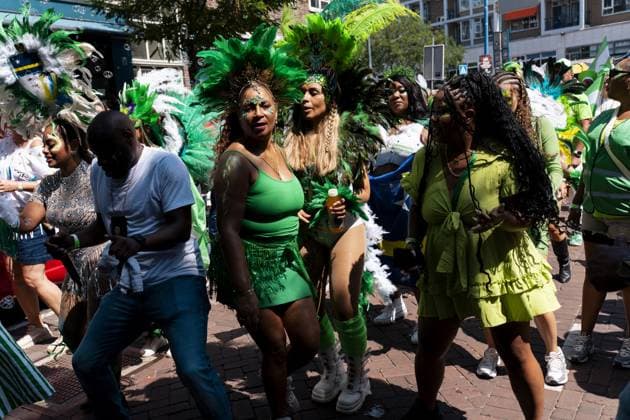 ROTTERDAM - Participants of the Rotterdam Unlimited Summer Carnival street parade. Carnival groups present their new themes with colorful costumes, choreographies, music, floats, and live percussion. LINA SELG ANP netherlands out - belgium out  Copyright: xx x564256762x originalFilename: 564256762.jpg