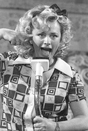Marijke Amado (TV-Moderatorin) 10 86 brüg Marijke Amado während eines Auftritts im WWF-Club (WDR ARD) am 17. Oktober 1986 TV Fernsehen Fernsehsendung Show Fernsehshow Spielshow Musiksendung Niederlande niederländische niederländisch holländische Frau Moderation Sängerin Radio dutch host presenter female hoch halb stehend sprechend singend Staubsaugerdüse haltend gestikulierend Auftritt sw *** Marijke Amado, TV host, 10, 86, Bruges. Marijke Amado during an appearance on the WWF Club on WDR and ARD on October 17, 1986. TV, television, TV show, variety show, game show, music show, Netherlands, Dutch, Dutch woman, host, singer, radio Dutch host, presenter, female, standing halfway up, speaking, singing, holding a vacuum cleaner