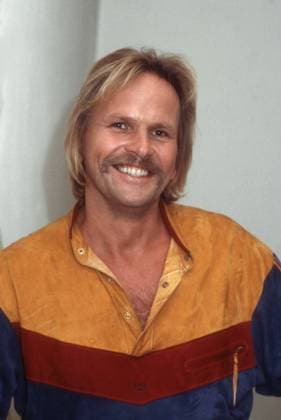 Frank Zander (Sänger) 10 86 brüg Frank Zander am Rande vom WWF-Club (WDR ARD) am 17. Oktober 1986 TV Fernsehen Fernsehsendung Show Fernsehshow Spielshow Musiksendung Deutschland deutsch deutscher Mann Gesang Schlager Komik Komiker Schauspiel Schauspieler Moderator Moderation german singer musician actor presenter comedian hoch Porträt lächelnd *** Frank Zander, singer, born in 1986 in Brüg. Frank Zander on the sidelines of the WWF Club on WDR and ARD on October 17, 1986. TV, television, TV show, variety show, game show, music program, Germany, German, German man, singing, pop music, comedy, comedian, acting, actor, host, hosting. German singer, musician, actor, presenter comedian close-up portrait smiling