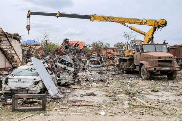 RUSSIA, ZAPOROZHYE REGION - JULY 25, 2026: The aftermath of a Ukrainian military strike on holiday parks in Kirillovka. According to recent reports, the strike killed 8 people and injured 14. Alexander Polegenko TASS  95430128
