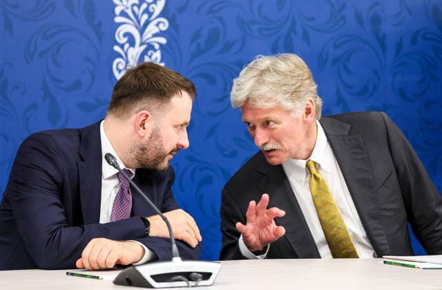 RUSSIA, OMSK - JULY 25, 2026: Russia s Deputy Chief of Staff of the Presidential Executive Office Maxim Oreshkin (L) and Russian President Putin s Spokesman Dmitry Peskov during a meeting at the 22nd Forum of Interregional Cooperation between Russia and Kazakhstan. Sergei Savostyanov TASS  95435686