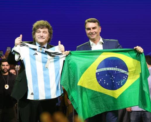 RECORD DATE NOT STATED The party officially nominates Flavio Bolsonaro as its candidate for president of the republic in the 2026 elections. Sao Paulo (SP), July 25, 2026 Politics PL National Convention The President of Argentina, Javier Milei, participated this Saturday (25) in the national convention of the Liberal Party (PL), held at Mercado Pago Hall (Arena Pacaembu), in Sao Paulo. Alongside Senator Flavio Bolsonaro, officially nominated as the party s candidate for president of the republic in the 2026 elections, Milei attended the event and participated in the program alongside political leaders, including the Governor of Sao Paulo, Tarcisio de Freitas, and the Mayor of the capital of Sao Paulo, Ricardo Nunes. The presence of the Argentine preside  Copyright: xLecoxVianax