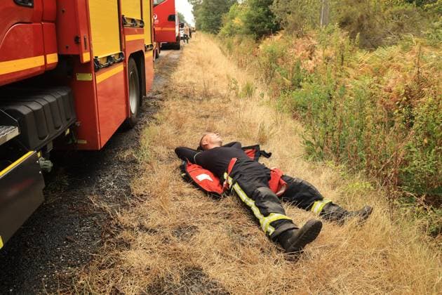 RECORD DATE NOT STATED Fires in Gironde: Sainte-Hélène and Lacanau PHOTOPQR SUD OUEST Photo by Fabien Cottereau Sainte-Hélène Fires in Gironde: Sainte-Hélène and Lacanau Between Sainte-Hélène and Lacanau, along the D06 and D05—this is the epicenter of the firefighters’ battle to protect both towns. The A400 and Dash aircraft have dropped fire retardant over the area. Fires in southwestern France on July 25, 2026 Local Caption Sainte-Hélène, Gironde, France  Copyright: xPHOTOPQR SUDxOUEST MAXPPPxPhotoxFabienxCottereaux 20260725SDO1214 20260725SDO1214