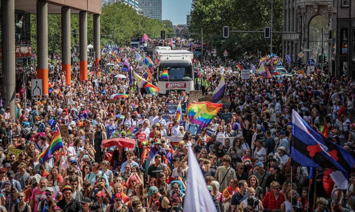 July 25, 2026, Berlin, Berlin, Germany: Thousands of people take part in the 48th Christopher Street Day (CSD) Pride parade in Berlin, Germany, on July 25, 2026. Participants marched through the German capital with rainbow flags, colorful costumes, decorated floats and banners calling for equality, diversity and LGBTQ+ rights. Police maintained a security presence throughout the event, while smaller counter-demonstrations and pro-Israel groups were also present along sections of the route... ZUMA Press Wire Berlin Germany - ZUMAa268 20260725_zip_a268_003 Copyright: xAbdelrahmanxAlkahloutx