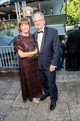 Reiner Haselhoff and his wife Gabriele Haseloff attend the concert of Beethovens 9. Symphonie to open the annual Bayreuth Festival 2026 (Richard-Wagner-Festspiele) at Bayreuth Festspielhaus on July 25, 2026 in Bayreuth, Germany 150th Bayreuther Wagner Festival Opening *** Reiner Haselhoff and his wife Gabriele Haseloff attend the concert featuring Beethoven s Ninth Symphony to open the annual 2026 Bayreuth Festival (Richard Wagner Festspiele) at the Bayreuth Festspielhaus on July 25, 2026, in Bayreuth, Germany—the 150th Bayreuth Wagner Festival Opening