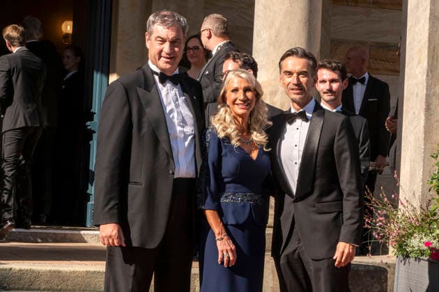 Markus Soeder, Karin Soeder and Florian Silbereisen attend the concert of Beethovens 9. Symphonie to open the annual Bayreuth Festival 2026 (Richard-Wagner-Festspiele) at Bayreuth Festspielhaus on July 25, 2026 in Bayreuth, Germany 150th Bayreuther Wagner Festival Opening *** Markus Soeder, Karin Soeder and Florian Silbereisen attend the concert featuring Beethoven’s Ninth Symphony to open the annual 2026 Bayreuth Festival (Richard Wagner Festival) at the Bayreuth Festspielhaus on July 25, 2026, in Bayreuth, Germany—the 150th Bayreuth Wagner Festival Opening