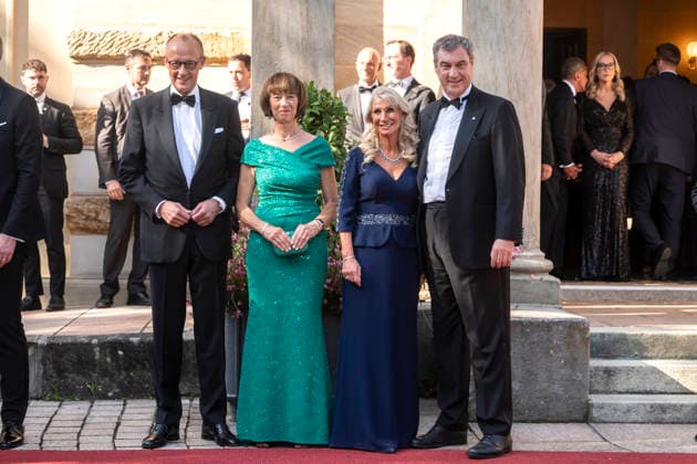 Friedrich Merz, Charlotte Gass, Karin Soeder and Markus Soeder attend the concert of Beethovens 9. Symphonie to open the annual Bayreuth Festival 2026 (Richard-Wagner-Festspiele) at Bayreuth Festspielhaus on July 25, 2026 in Bayreuth, Germany 150th Bayreuther Wagner Festival Opening *** Friedrich Merz, Charlotte Gass, Karin Soeder, and Markus Soeder attend the concert featuring Beethoven’s Ninth Symphony to open the annual 2026 Bayreuth Festival (Richard Wagner Festival) at the Bayreuth Festspielhaus on July 25, 2026, in Bayreuth, Germany—the 150th Bayreuth Wagner Festival Opening