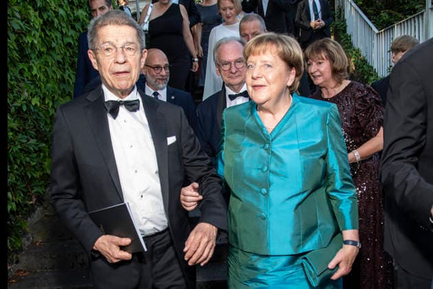 Angela Merkel and her husband Joachim Sauer attend the concert of Beethovens 9. Symphonie to open the annual Bayreuth Festival 2026 (Richard-Wagner-Festspiele) at Bayreuth Festspielhaus on July 25, 2026 in Bayreuth, Germany 150th Bayreuther Wagner Festival Opening *** Angela Merkel and her husband Joachim Sauer attend the concert featuring Beethoven s Symphony No. 9 to open the annual 2026 Bayreuth Festival (Richard Wagner Festival) at the Bayreuth Festspielhaus on July 25, 2026, in Bayreuth, Germany—the 150th Bayreuth Wagner Festival Opening