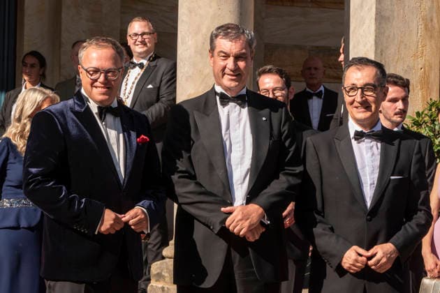 Mario Voigt, Markus Soeder andCem Oezdemir attend the concert of Beethovens 9. Symphonie to open the annual Bayreuth Festival 2026 (Richard-Wagner-Festspiele) at Bayreuth Festspielhaus on July 25, 2026 in Bayreuth, Germany 150th Bayreuther Wagner Festival Opening *** Mario Voigt, Markus Soeder and Cem Oezdemir attend the concert featuring Beethoven’s Ninth Symphony to open the annual 2026 Bayreuth Festival (Richard Wagner Festspiele) at the Bayreuth Festspielhaus on July 25, 2026, in Bayreuth, Germany—the 150th Bayreuth Wagner Festival Opening