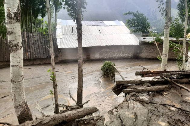 July 25, 2026, Peshawar, Peshawar, Pakistan: Flash Floods and Glacier Outburst Floods Cut Off Parts of Gilgit-Baltistan for Fourth Day...GILGIT, Pakistan Torrential rains, flash floods and glacial lake outburst floods (GLOFs) continued to isolate several parts of Pakistan s Gilgit-Baltistan region for a fourth consecutive day, with thousands of residents and tourists stranded as key roads remained blocked. Authorities said rapid glacier melting, driven by unusually high temperatures, caused widespread damage to highways, disrupted relief operations and cut access to remote valleys. Emergency teams are working around the clock to restore road links, while helicopter rescue operations have been ordered for inaccessible areas. The Pakistan Met - ZUMAa217 20260725_znp_a217_004 Copyright: xHussainxAlix