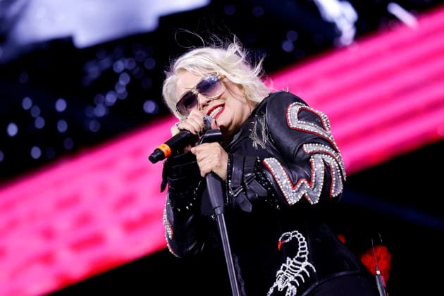 Popsaengerin Kim Wilde bei Die 80er live 2026 auf Schalke - die groesste 80er Party der Welt in der Veltins Arena in Gelsenkirchen. Gelsenkirchen, 25.07.2026 NRW Deutschland *** Pop singer Kim Wilde at The 80s Live 2026 at Schalke—the world s biggest 80s party—at the Veltins Arena in Gelsenkirchen, Gelsenkirchen, July 25, 2026, North Rhine-Westphalia, Germany Copyright: xChristophxHardtx