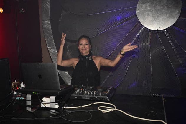 Gitta Saxx mit ihrem Projekt Saxx Beatz im Heizkessel bei der 16. Dresdner Schlössernacht 2026 an den Elbschlössern. Dresden, 25.07.2026 *** Gitta Saxx with her project Saxx Beatz at the Heizkessel during the 16th Dresden Castle Night 2026 at the Elbe Castles in Dresden, July 25, 2026 Copyright: xMatthiasxWehnertx