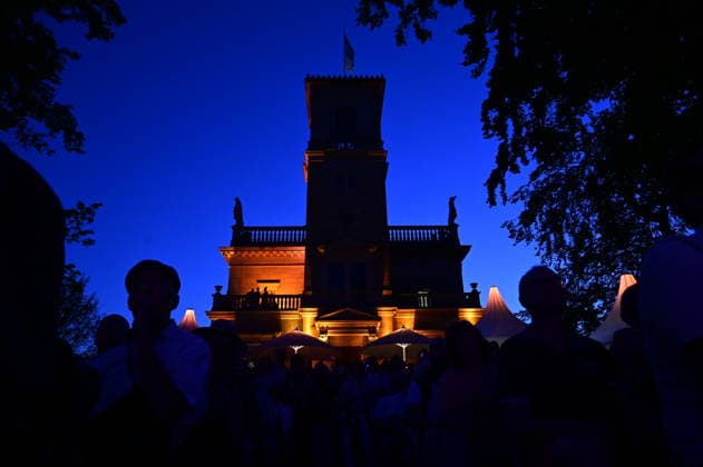 Schloss Albrechtsberg bei der 16. Dresdner Schlössernacht 2026 an den Elbschlössern. Dresden, 25.07.2026 *** Albrechtsberg Castle at the 16th Dresden Castle Night 2026 at the Elbe Castles in Dresden, July 25, 2026 Copyright: xMatthiasxWehnertx