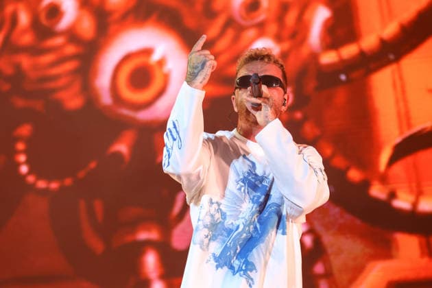 IPA86996380 - Salmo performs on stage during his concert at Lebonski Park in Arzachena, Italy, on July 25, 2026. During Salmo s music concert in Arzachena, Italy, July 25, 2026  Copyright: xManoloxTatti LiveMediax xx 86996380