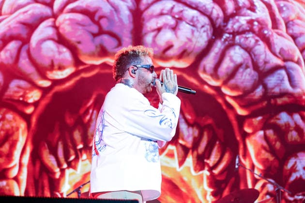 IPA86996634 - Salmo performs on stage during his concert at Lebonski Park in Arzachena, Italy, on July 25, 2026. During Salmo s music concert in Arzachena, Italy, July 25, 2026  Copyright: xManoloxTatti LiveMediax xx 86996634