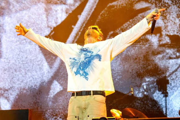 IPA86996599 - Salmo performs on stage during his concert at Lebonski Park in Arzachena, Italy, on July 25, 2026. During Salmo s music concert in Arzachena, Italy, July 25, 2026  Copyright: xManoloxTatti LiveMediax xx 86996599
