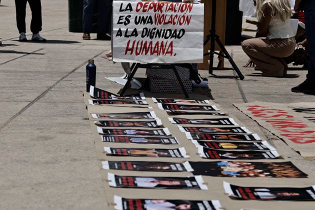 July 25, 2026, Mexico City, Cdmx, Mexico: A group of U.S. citizens living in Mexico City gathered at the Monument to the Revolution to demand justice for the killings of Lorenzo Salgado, shot dead by ICE agents in Texas and Johan sebastian Duran, who was also killed at the hands of ICE. Members of various collectives of deported U.S. citizens and the organization Democrats Abroad Mexico demanded justice and the prosecution of ICE agents committing murders and racially motivated crimes against people of Latin American origin. They view this as a fascist, authoritarian, and racist campaign of white supremacy spearheaded and backed by President Donald Trump, noting the absence of justice or legal proceedings regarding the abuse of authority by - ZUMAp204 20260725_zip_p204_010 Copyright: xJosuexPerezx