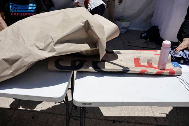 July 25, 2026, Mexico City, Cdmx, Mexico: A group of U.S. citizens living in Mexico City gathered at the Monument to the Revolution to demand justice for the killings of Lorenzo Salgado, shot dead by ICE agents in Texas and Johan sebastian Duran, who was also killed at the hands of ICE. Members of various collectives of deported U.S. citizens and the organization Democrats Abroad Mexico demanded justice and the prosecution of ICE agents committing murders and racially motivated crimes against people of Latin American origin. They view this as a fascist, authoritarian, and racist campaign of white supremacy spearheaded and backed by President Donald Trump, noting the absence of justice or legal proceedings regarding the abuse of authority by - ZUMAp204 20260725_zip_p204_024 Copyright: xJosuexPerezx