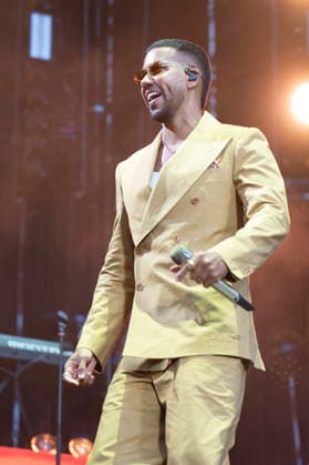 July 25, 2026, Madrid, Spain: American singer-songwriter Romeo Santos, seen live on stage during his performance Better Late Than Never at the Metropolitano stadium. Madrid Spain - ZUMAs197 20260725_aaa_s197_350 Copyright: xAtilanoxGarciax