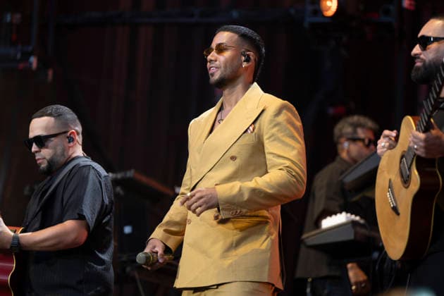 July 25, 2026, Madrid, Spain: American singer-songwriter Romeo Santos, seen live on stage during his performance Better Late Than Never at the Metropolitano stadium. Madrid Spain - ZUMAs197 20260725_aaa_s197_364 Copyright: xAtilanoxGarciax