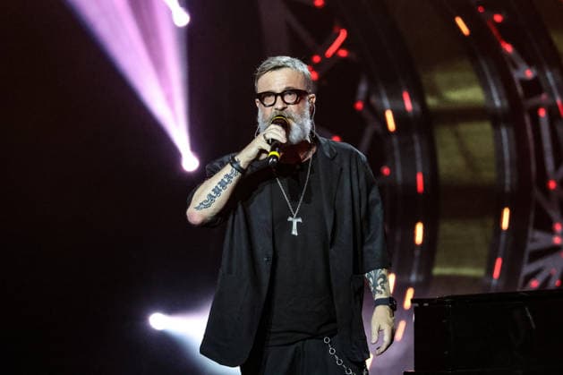IPA87001195 - Marco Masini on stage at La Notte dei Fiori in Sanremo. during LA NOTTE DEI FIORI - SANREMO ESTATE, Music Concert in SANREMO, Italy, July 25, 2026  Copyright: xRenataxRoattino LiveMediax xx 87001195