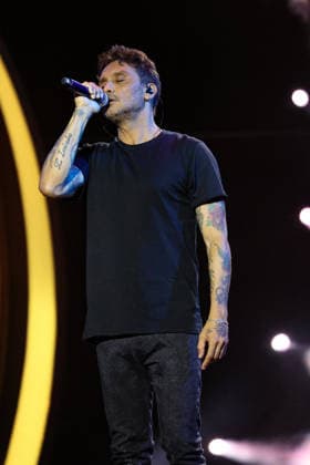 IPA87001273 - Fabrizio Moro on stage at La Notte dei Fiori in Sanremo. during LA NOTTE DEI FIORI - SANREMO ESTATE, Music Concert in SANREMO, Italy, July 25, 2026  Copyright: xRenataxRoattino LiveMediax xx 87001273