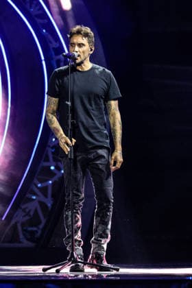 IPA87001303 - Fabrizio Moro on stage at La Notte dei Fiori in Sanremo. during LA NOTTE DEI FIORI - SANREMO ESTATE, Music Concert in SANREMO, Italy, July 25, 2026  Copyright: xRenataxRoattino LiveMediax xx 87001303
