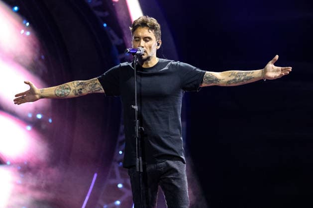 IPA87001325 - Fabrizio Moro on stage at La Notte dei Fiori in Sanremo. during LA NOTTE DEI FIORI - SANREMO ESTATE, Music Concert in SANREMO, Italy, July 25, 2026  Copyright: xRenataxRoattino LiveMediax xx 87001325