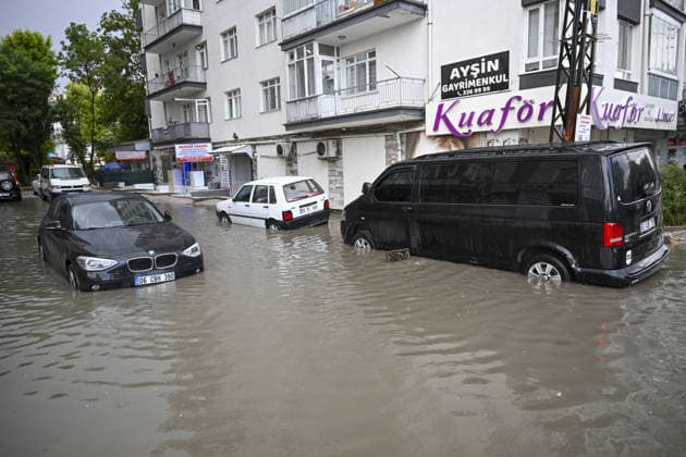 Heavy rainfall causes localized flooding in Turkiye s capital Ankara during summer ANKARA, TURKIYE – JULY 25: Vehicles are partially submerged on a flooded street following heavy rainfall during summer in Ankara, Turkiye, on July 25, 2026. Heavy rain triggered localized flooding on several roads, leaving vehicles stranded and causing traffic disruptions across the city. Utku Ucrak Anadolu Ankara Turkey. Editorial use only. Please get in touch for any other usage.  Copyright: x2026xAnadoluxUtkuxUcrakx