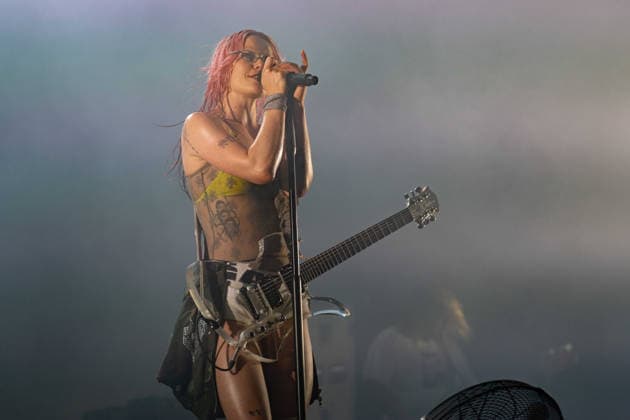 Wet Leg in concert at Latitude Festival at Henham Park in Southwold, UK on 25 July 2026 Rhian Teasdale performing with Wet Leg in concert at Latitude Festival at Henham Park in Southwold, UK on 25 July 2026, Credit:Stephen Keable Avalon UK, Suffolk, Southwold, Henham Park  Copyright: xStephenxKeablex xAvalonx 1118723630