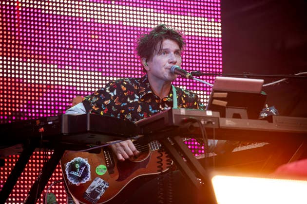 The Flaming Lips performing live at Somerset House for The Summer Series, London 25 June 2026 The Flaming Lips performing live at Somerset House for The Summer Series, London 25 June 2026 Derek Brown ,guitars, keyboards, percussion, backing vocals The Flaming Lips are an American rock band formed in Oklahoma, in ˜83. They are three-time Grammy-Award winners. The Flaming Lips are one of the most enduring, influential, unpredictable, and globally respected bands of their generation., Credit:Dafydd Owen Dafydd Owen - B5377 Avalon United Kingdom, London  Copyright: xDafyddxOwenx xDafyddxOwenx-xB5377x xAvalonx 1118736985