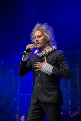 The Flaming Lips performing live at Somerset House for The Summer Series, London 25 June 2026 The Flaming Lips performing live at Somerset House for The Summer Series, London 25 June 2026 Wayne Coyne ,lead singer The Flaming Lips are an American rock band formed in Oklahoma, in ˜83. They are three-time Grammy-Award winners. The Flaming Lips are one of the most enduring, influential, unpredictable, and globally respected bands of their generation., Credit:Dafydd Owen Dafydd Owen - B5377 Avalon United Kingdom, London  Copyright: xDafyddxOwenx xDafyddxOwenx-xB5377x xAvalonx 1118737303