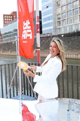 Claudia Anders beim Casa Riani Fashion Event am 25.07.2026 am Lido Hafen in Duesseldorf Claudia Anders attends the Casa Riani fashion event on July 25, 2026 at the Lido Harbor in Dusseldorf, Germany Casa RIANI Event in Duesseldorf *** Claudia Anders at the Casa Riani Fashion Event on July 25, 2026, at the Lido Harbor in Düsseldorf Claudia Anders attends the Casa Riani fashion event on July 25, 2026, at the Lido Harbor in Düsseldorf, Germany Casa RIANI Event in Düsseldorf 