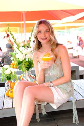 Anna Hiltrop attends the Casa Riani fashion event on July 25, 2026 at the Lido Harbor in Dusseldorf, Germany Casa RIANI fashion event in Dusseldorf, Germany *** Anna Hiltrop attends the Casa Riani fashion event on July 25, 2026, at the Lido Harbor in Düsseldorf, Germany. Casa Riani fashion event in Düsseldorf, Germany