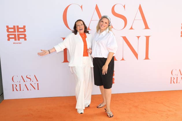 Martina Buckenmaier (CEO Riani) and her daughter Mona Buckenmaier attend the Casa Riani fashion event on July 25, 2026 at the Lido Harbor in Dusseldorf, Germany Casa RIANI fashion event in Dusseldorf, Germany *** Martina Buckenmaier, CEO of Riani, and her daughter Mona Buckenmaier attend the Casa Riani fashion event on July 25, 2026, at the Lido Harbor in Düsseldorf, Germany. Casa RIANI fashion event in Düsseldorf, Germany