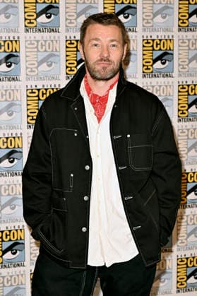 Joel Edgerton beim Photocall zu Apple TV Serie Dark Matter - Der Zeitenläufer auf der San Diego Comic-Con International 2026 im Hilton Bayfront Hotel. San Diego, 25.07.2026 *** Joel Edgerton at the photocall for the Apple TV series *Dark Matter: The Time Traveler* at San Diego Comic-Con International 2026 at the Hilton Bayfront Hotel in San Diego, July 25, 2026 Foto:xD.xStarbuckx xFuturexImagex dark_6722