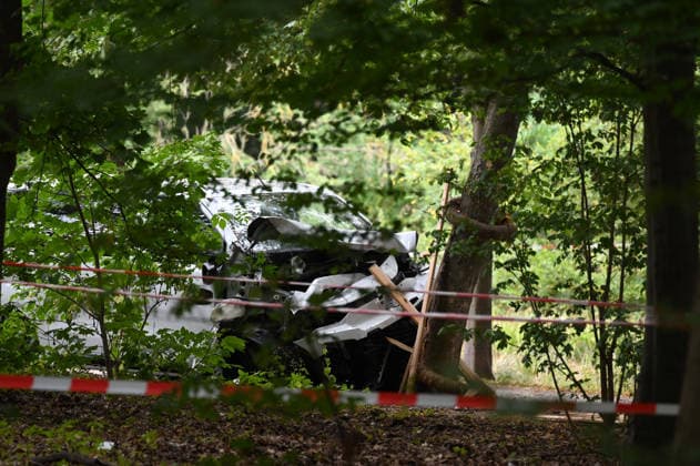 Aftermath of vehicle driving into crowd at Berlin Pride Parade BERLIN, GERMANY – JULY 26: Police officers work at the scene of the incident in Berlin, Germany, on July 26, 2026. Several people were injured after a vehicle drove into a crowd during the Christopher Street Day (CSD) Pride parade in central Berlin. At least one person was killed and 15 others were injured in the collision. Police and emergency services responded to the scene, while organizers ended the parade in the affected area. Volodymyr Sindieiev Anadolu Berlin Germany. Editorial use only. Please get in touch for any other usage.  Copyright: x2026xAnadoluxVolodymyrxSindieievx