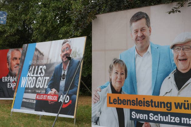 20.07.2026, xtgx, Symbolfotos Landtagswahl Sachsen-Anhalt. Wahlplakate von Armin Willingmann (SPD), Ulrich Siegmund (Alternative für Deutschland, AfD), Ministerpräsident Sven Schulze (CDU) Magdeburg *** July 20, 2026, xtgx, stock photos of Saxony-Anhalt state election campaign posters featuring Armin Willingmann (SPD), Ulrich Siegmund (Alternative for Germany, AfD), and Minister President Sven Schulze (CDU, Magdeburg)