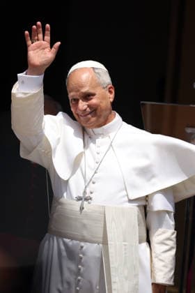 IPA87009741 - CASTEL GANDOLFO (RM) - Italy, July 26, 2026: Pope Leo XIV leads the Angelus prayer from the papal residence overlooking Piazza della LibertÃ in Castel Gandolfo, addressing the faithful and pilgrims who have come from various locations to participate in the traditional Sunday event. At the conclusion of the prayer, the Pontiff greets those present and imparts the apostolic blessing.  Copyright: xmarcoxiacobuccix xmarcoxiacobuccix 87009741